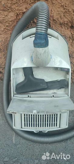 Пылесос rowenta 1300W