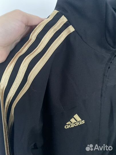 Спортивный костюм adidas