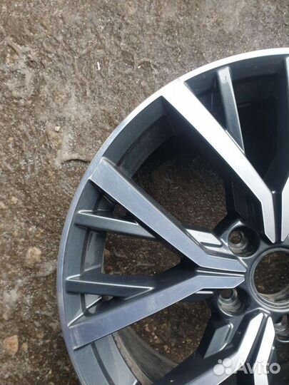 Volkswagen tiguan диск литой R17 1шт