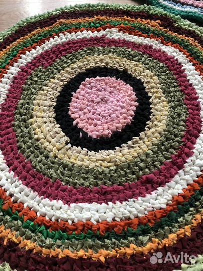 Коврик круглый ручной работы для дома и дачи