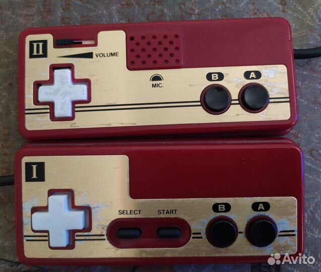Famicom AV Mod и картридж с вашими играми