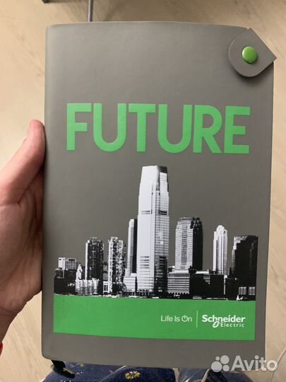 Ежедневник schneider на кнопке