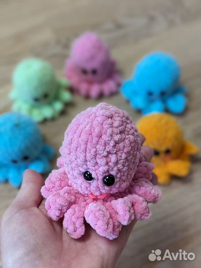Осьминожки-амигуруми ручной работы