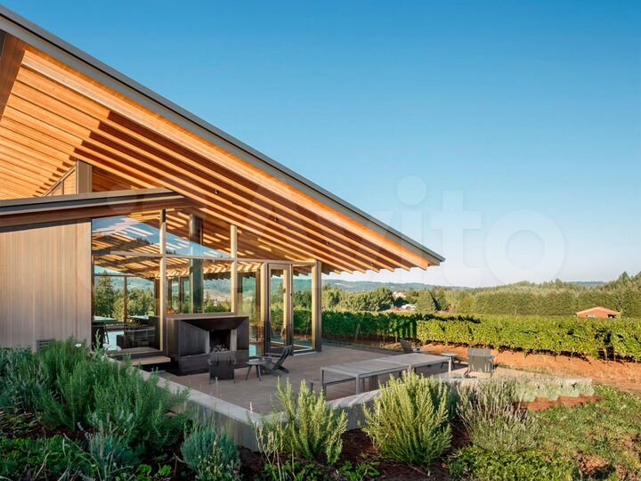 Дом 103 м² на участке 6 га