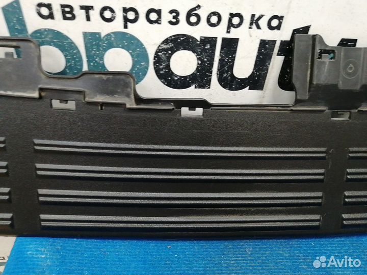 Накладка заднего бампера 52162-60100 Lexus GX460