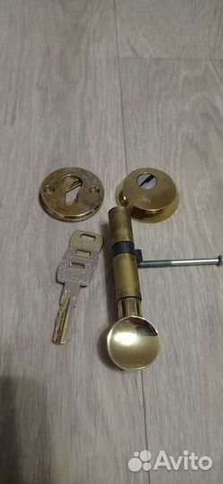 Цилиндровый механизм с вертушкой 72 (30+10+32)