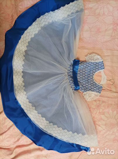 Платье для девочки праздничное