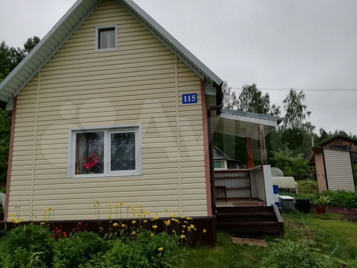 Дача 16,9 м² на участке 4,2 сот.