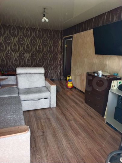 3-к. квартира, 55 м², 3/5 эт.