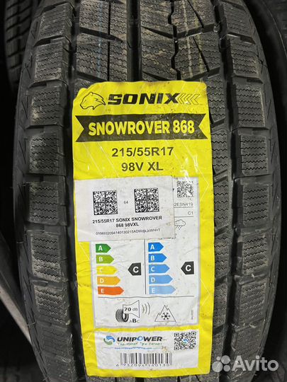 Sonix Snowrover 868 215/55 R17