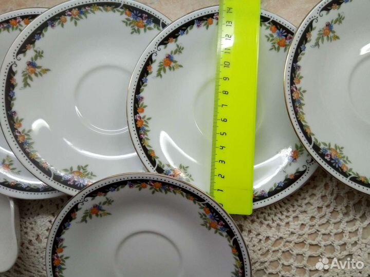 Тарелки пирожковые Япония, блюдца