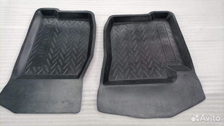 Коврики Шевроле Нива и Нива Трэвел резиновые перед