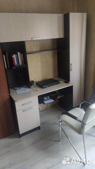 Стол компьютерный