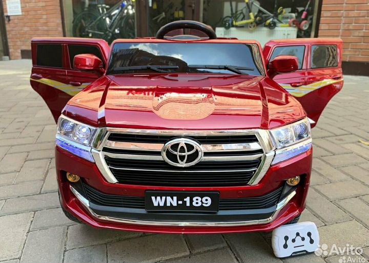 Электромобиль новый большой уценен