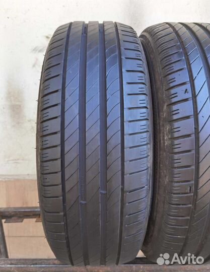 Kleber Dynaxer DR 215/60 R17 96V