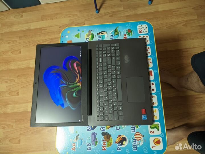 Продам Lenovo ideapad 320 4ядра, видео 4гб,ssd480