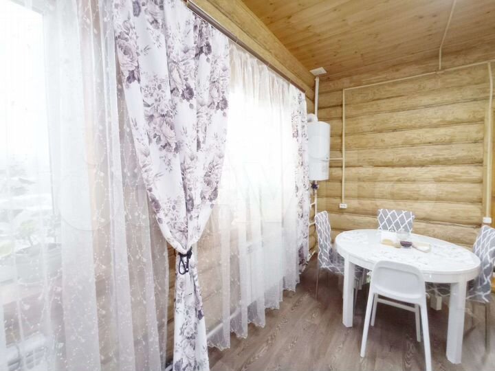 Дом 190,4 м² на участке 8,9 сот.