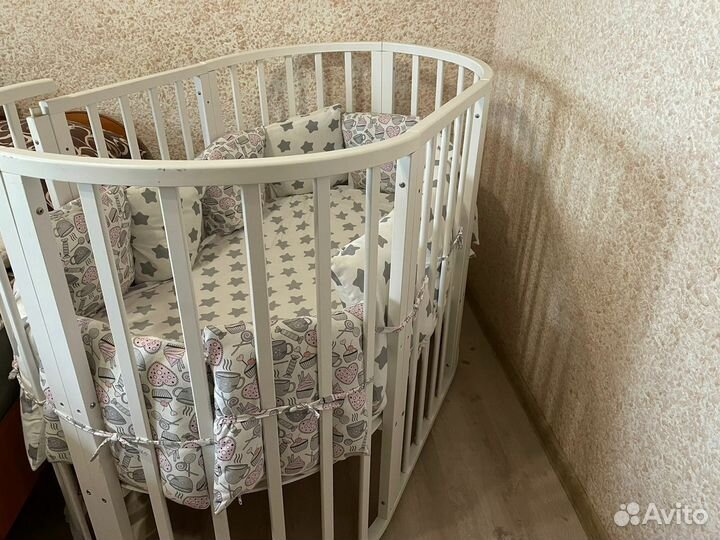 Детская кроватка круглая овальная