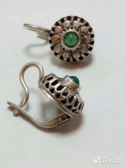 Серебряные серьги 925 пробы с хризопразом