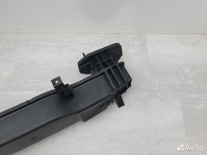 Усилитель бампера задний Hyundai Santa Fe 2019