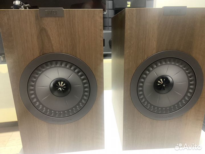 Kef Q350