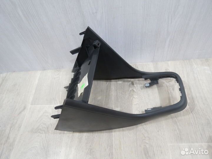 Консоль Volkswagen Polo