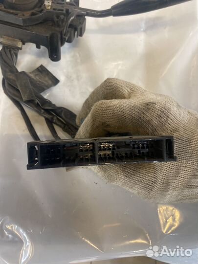 Подрулевой переключатель toyota carina 190