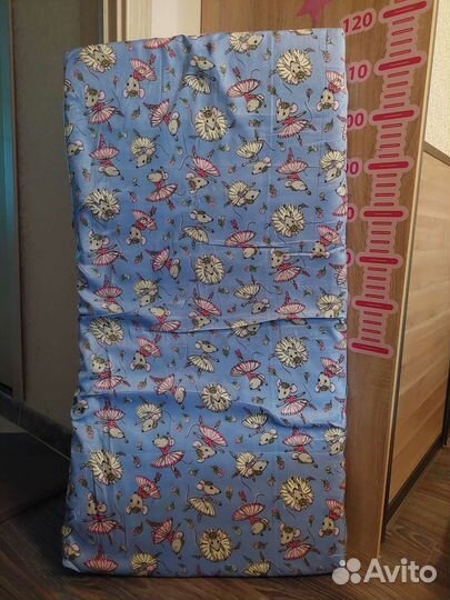 Детская кроватка с продольным маятником