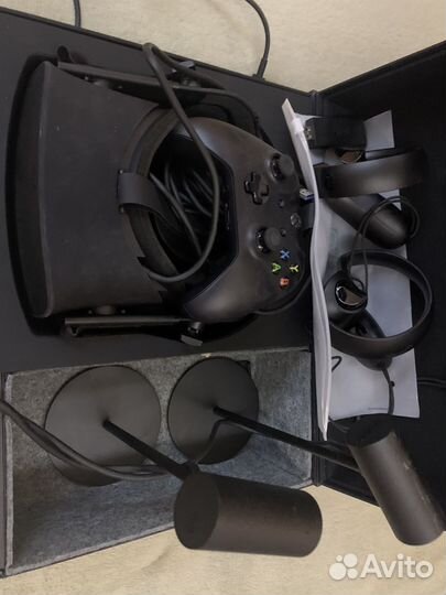 Шлем виртуальной реальности - Oculus Rift CV1