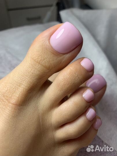 Маникюр педикюр