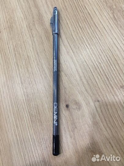 Карандаш для глаз / для губ