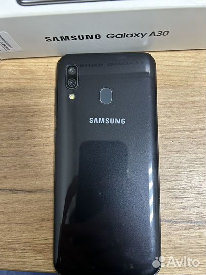 Samsung Galaxy A30, 3/32 ГБ
