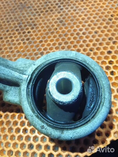 Рычаг передний левый Kia Quoris