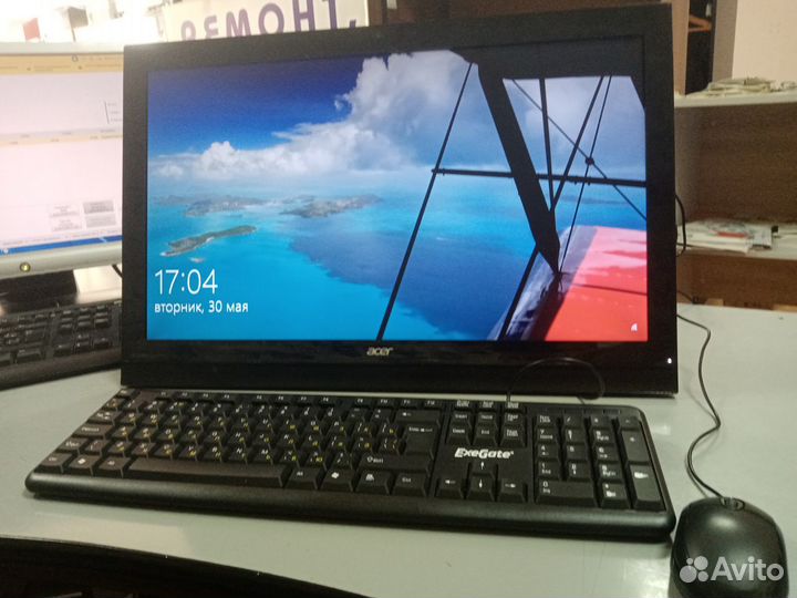 Моноблок (ноутбук) Acer 22