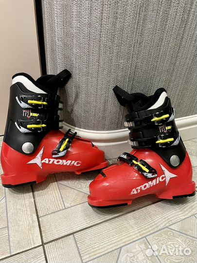 Горнолыжные ботинки 23-23,5см
