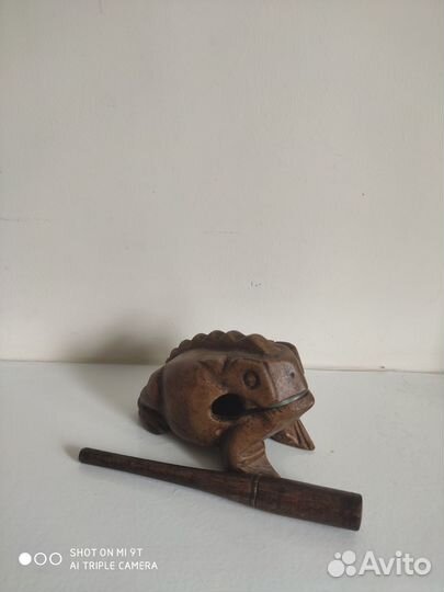 Статуэтка лягушка