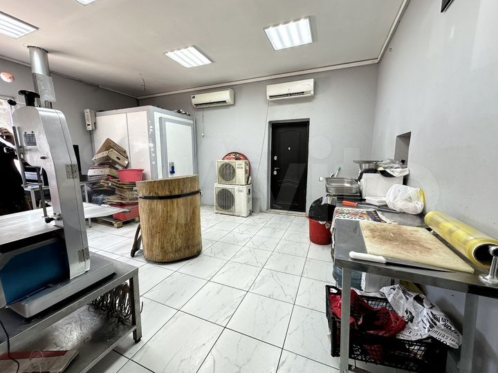 Мясной магазин с оборудованием, 77 м2