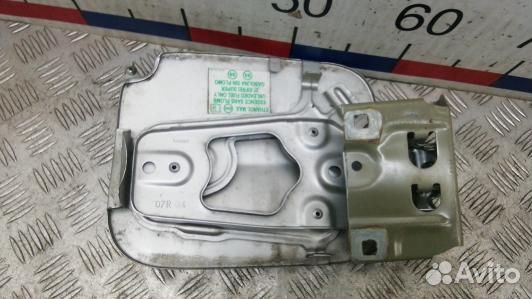 Лючок бака dacia duster 1 (4ST12IC01)