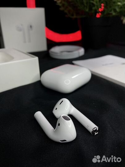 AirPods 2 (новые)