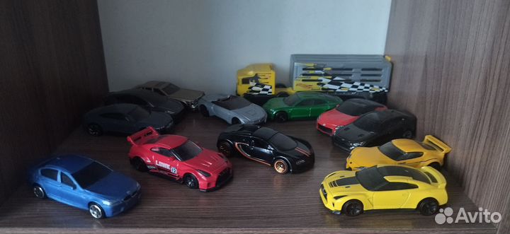 Hot wheels машинки
