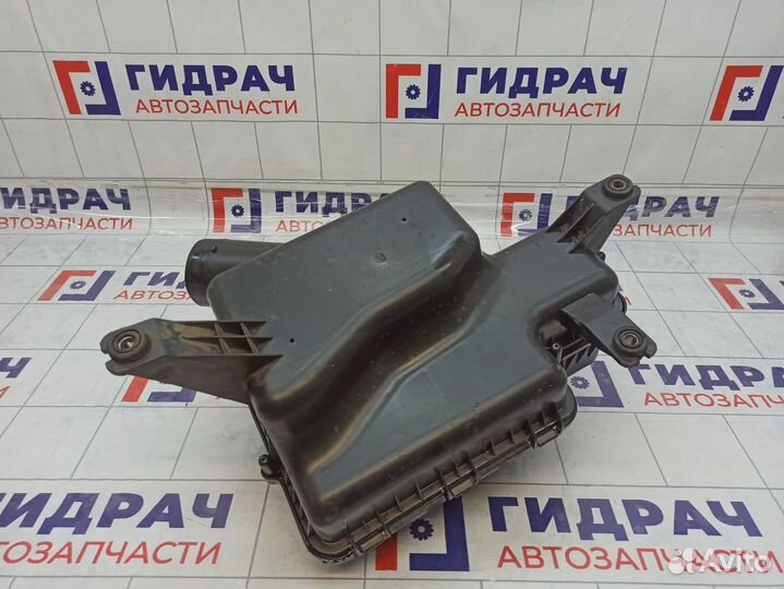 Корпус воздушного фильтра Great Wall Hover H5 1109100K80