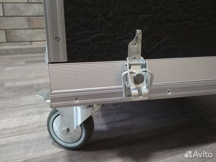 Туровый кофр для басового стэка