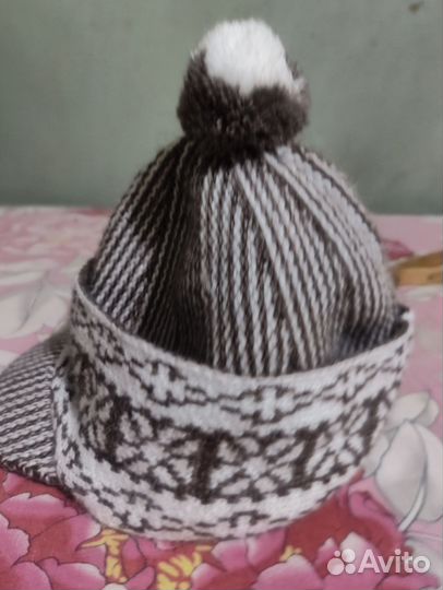 Мужская зимняя шапка вязаная