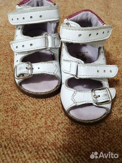 Сандалии для девочки