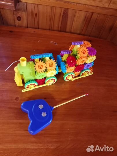 Конструктор детский радиоуправляемый паровозик