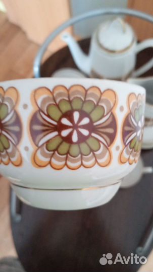 Фарфоровая посуда - чайный сервиз