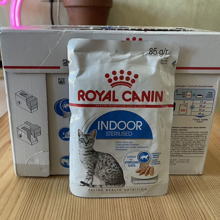 Корм для кошек Royal Canin Indoor (паштет)