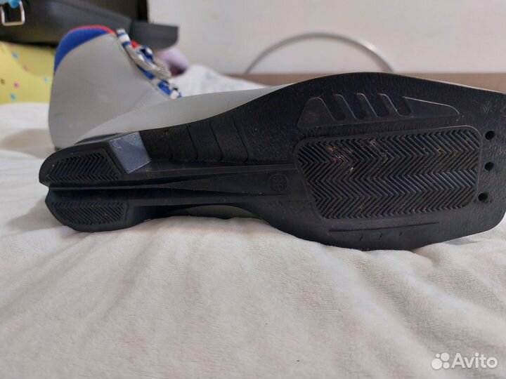 Лыжные ботинки размер 36