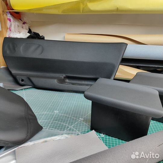 Обшивки дверей renault megan 2