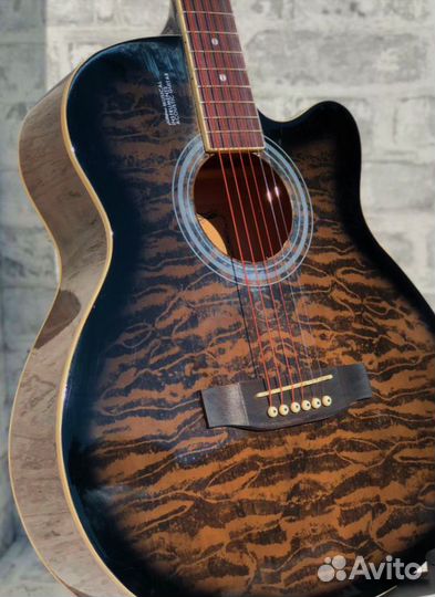 Гитара новая